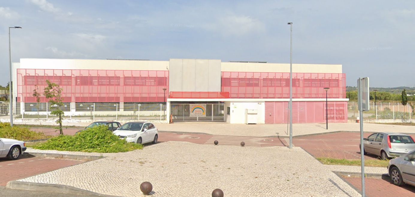 Projeto de substituição da cobertura do pavilhão desportivo de apoio ao Centro Educativo do Bombarral