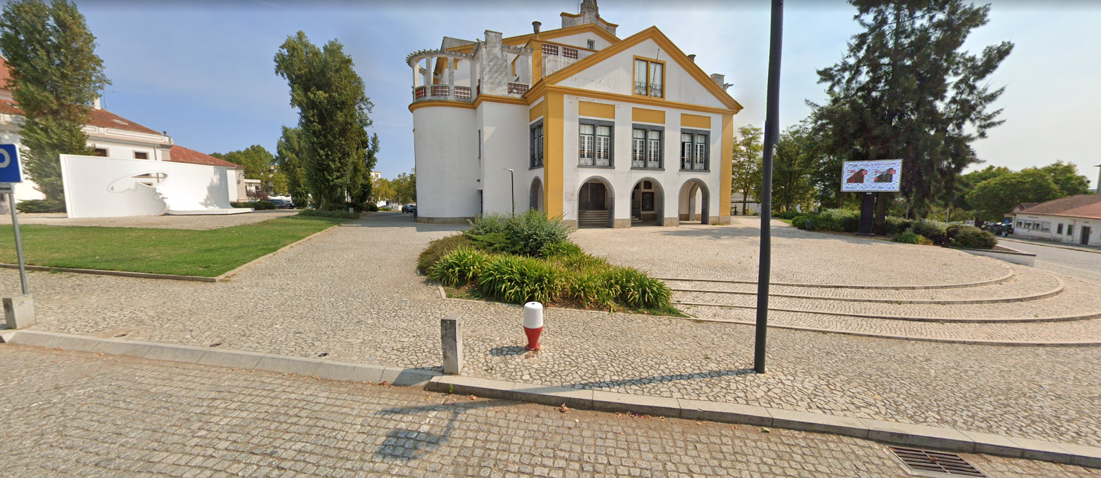 Revisão do projeto de execução da remodelação/requalificação do Cineteatro Curvo Semedo